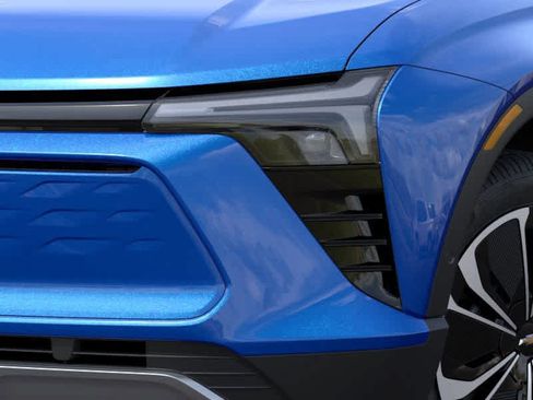 New 2025 Chevrolet Blazer EV LT image 10