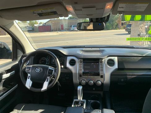 Used 2018 Toyota Tundra SR5 w/ SR5 Upgrade Package RWD image 10