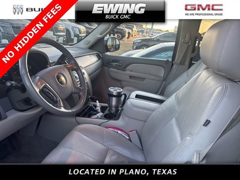 Used 2012 Chevrolet Suburban LT w/ Luxury Package image 5