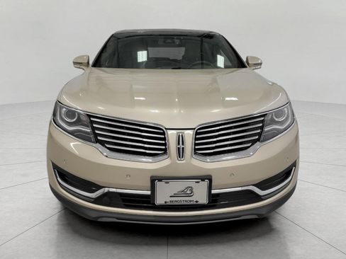 Used 2017 Lincoln MKX Reserve AWD/4WD image 14