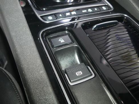 Used 2019 Jaguar F-PACE Premium AWD/4WD image 39