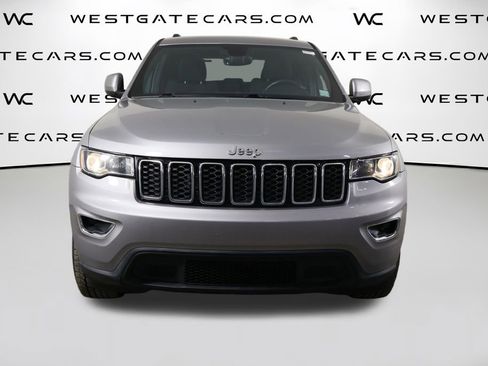 Used 2017 Jeep Grand Cherokee Laredo w/ Quick Order Package 23E AWD/4WD image 2