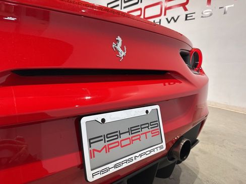 Used 2018 Ferrari 488 Spider image 42