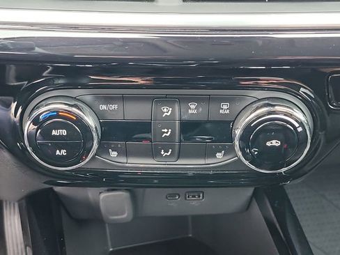 Certified 2025 Chevrolet Trax ACTIV image 15