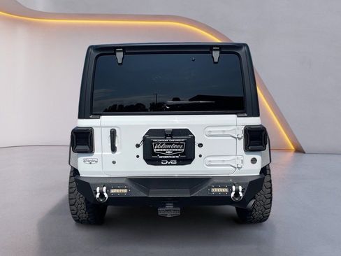 Used 2019 Jeep Wrangler Sport image 6