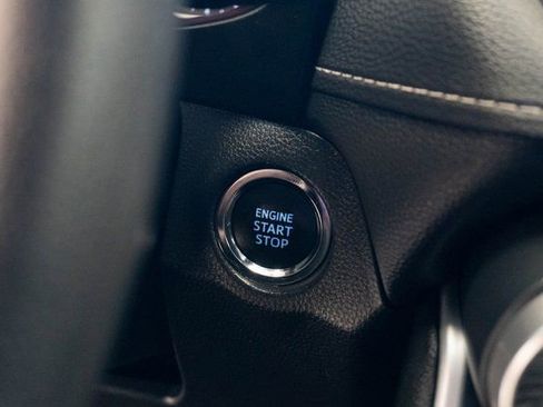 Used 2021 Toyota RAV4 XLE image 23