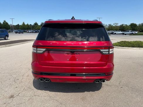 Used 2025 Lincoln Aviator AWD w/ Jet Appearance Package image 6