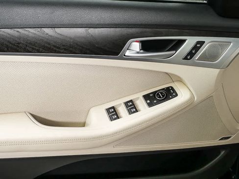 Used 2018 Genesis G80 3.8 w/ Option Group 03 image 6