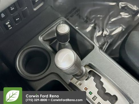 Used 2008 Toyota FJ Cruiser 4WD image 15