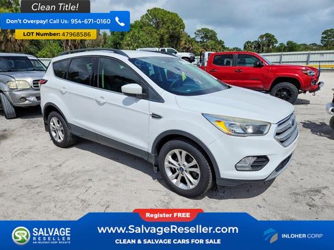 Used 2018 Ford Escape SE image 5