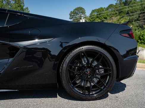 Used 2023 Chevrolet Corvette Z06 RWD image 35