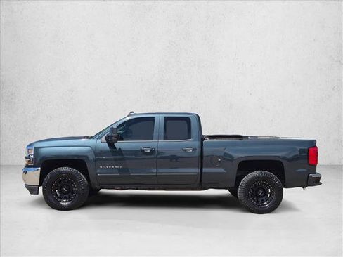 Used 2018 Chevrolet Silverado 1500 LT AWD/4WD image 8