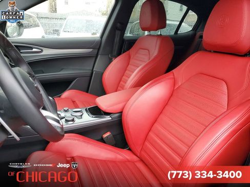 Used 2024 Alfa Romeo Stelvio Veloce AWD/4WD image 18