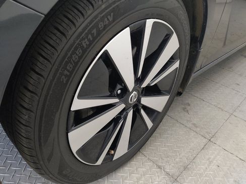 Used 2022 Nissan Altima 2.5 SV w/ SV Premium Package image 31