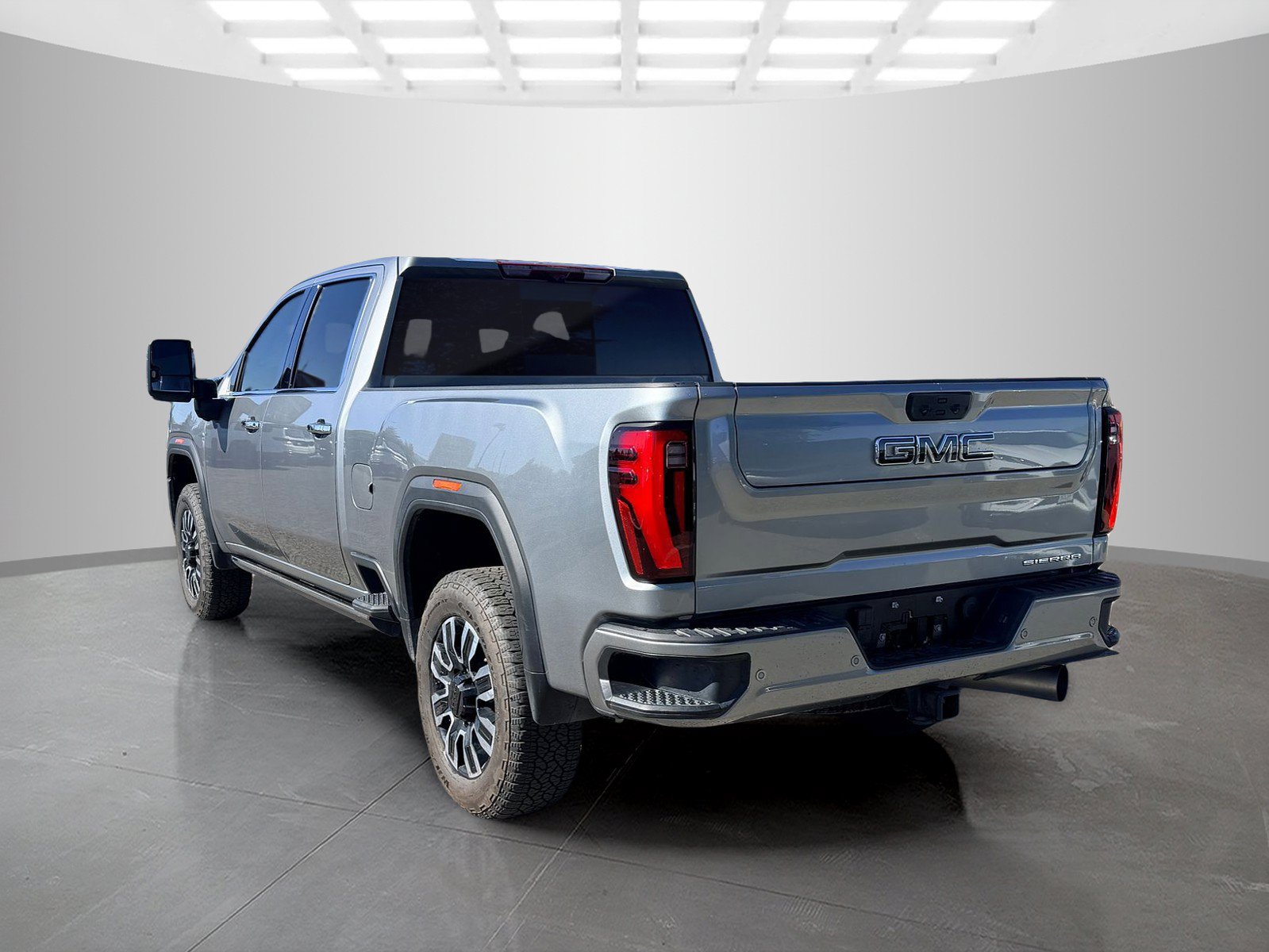 Used 2024 GMC Sierra 2500 Denali Ultimate AWD/4WD image 7