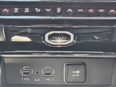 New 2026 Jeep Grand Cherokee Limited AWD/4WD image 13