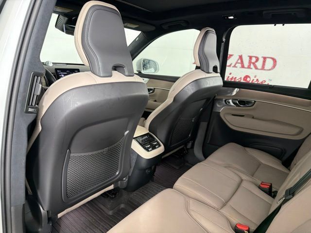 Used 2026 Volvo XC90 B6 Ultra w/ Lounge Package AWD/4WD image 24