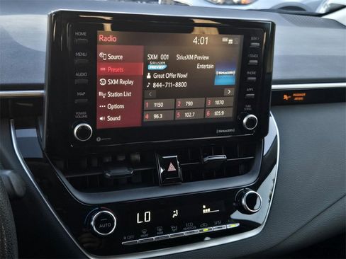 Used 2022 Toyota Corolla LE image 15