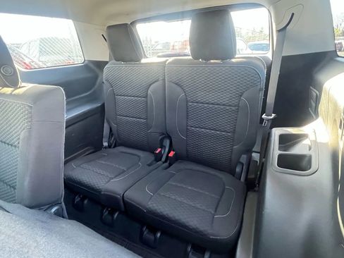 Used 2018 GMC Acadia SLE w/ Driver Alert Package I FWD image 12