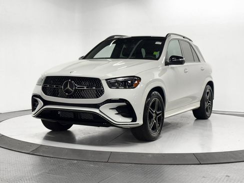 Used 2025 Mercedes-Benz GLE 450e 4MATIC image 3