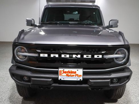 Used 2023 Ford Bronco Outer Banks AWD/4WD image 4
