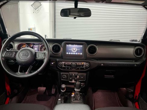 Used 2022 Jeep Wrangler Unlimited Sport AWD/4WD image 10