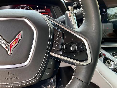 Used 2024 Chevrolet Corvette Stingray Premium Conv w/ Z51 Performance Package image 20