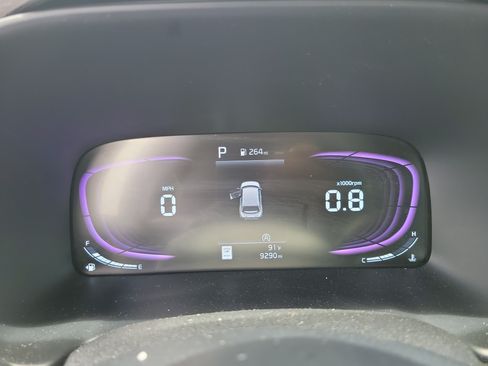 Certified 2025 Kia Soul LX w/ LX Technology Package FWD image 25