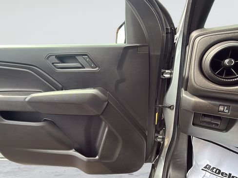 Used 2025 Chevrolet Colorado Trail Boss AWD/4WD image 26