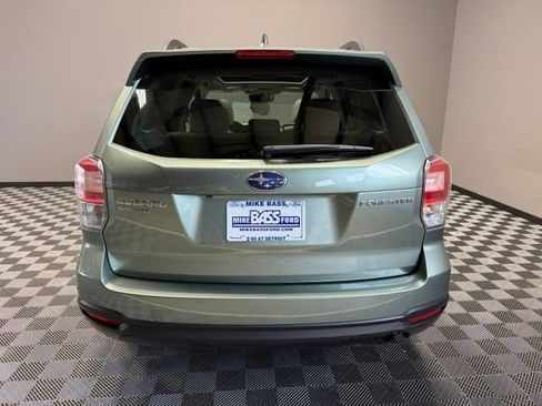 Used 2018 Subaru Forester 2.5i Premium w/ All-Weather Package AWD/4WD image 11