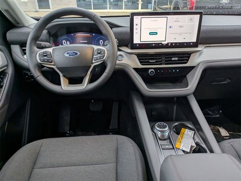 New 2026 Ford Explorer Active image 40
