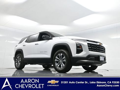 New 2026 Chevrolet Equinox LT w/ Safety and Technology Package image 2