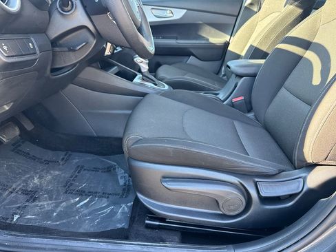 Used 2017 Hyundai Santa Fe Limited image 10