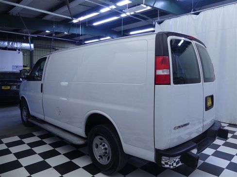 Used 2023 Chevrolet Express 2500 w/ Driver Convenience Package image 6