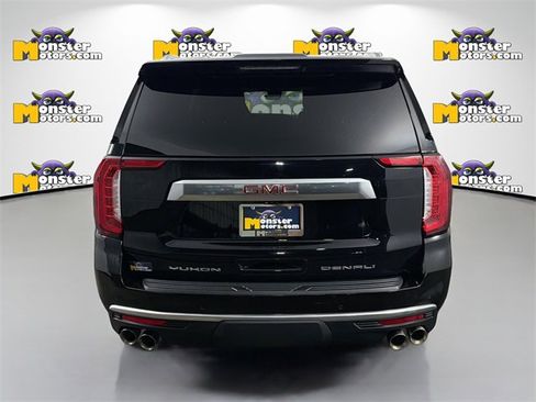 Used 2023 GMC Yukon XL Denali image 6
