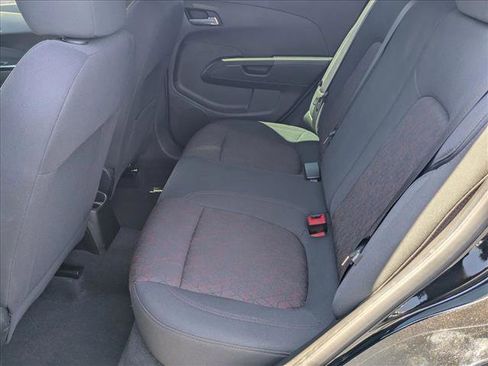 Used 2020 Chevrolet Sonic LT w/ Convenience Package FWD image 17