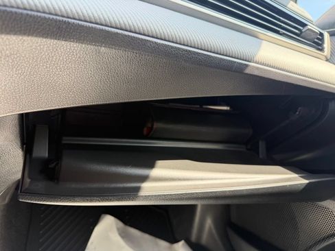 Certified 2025 Toyota Camry SE AWD/4WD image 24
