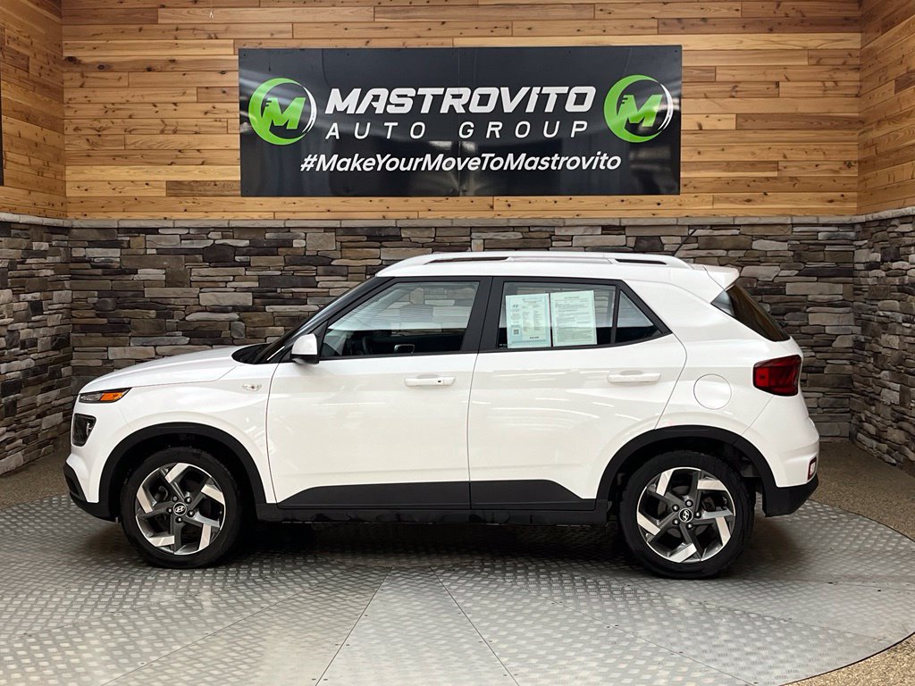 Used 2024 Hyundai Venue SEL FWD image 10