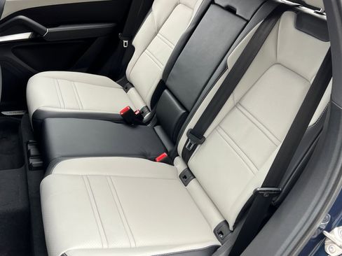 New 2026 Porsche Cayenne image 17