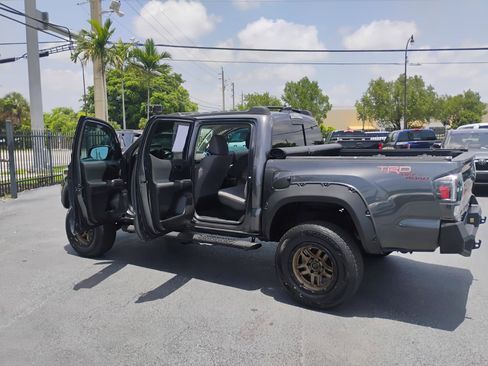 Used 2021 Toyota Tacoma SR5 RWD image 20