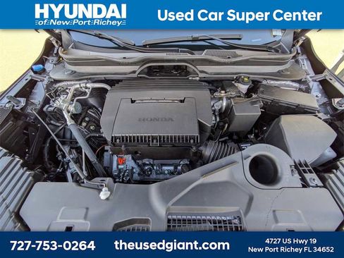 Used 2025 Honda Pilot EX-L image 13