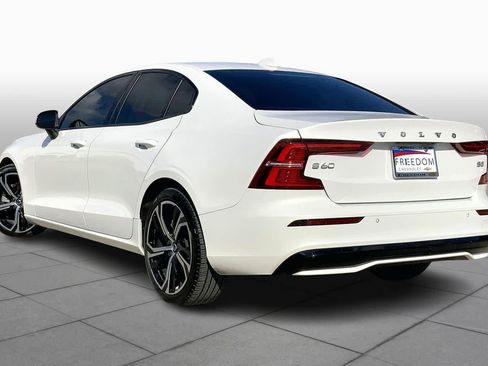 Used 2024 Volvo S60 B5 Core image 11