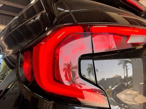 Used 2018 GMC Terrain SLE FWD image 17