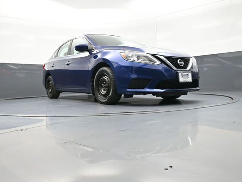 Used 2016 Nissan Sentra SV image 27
