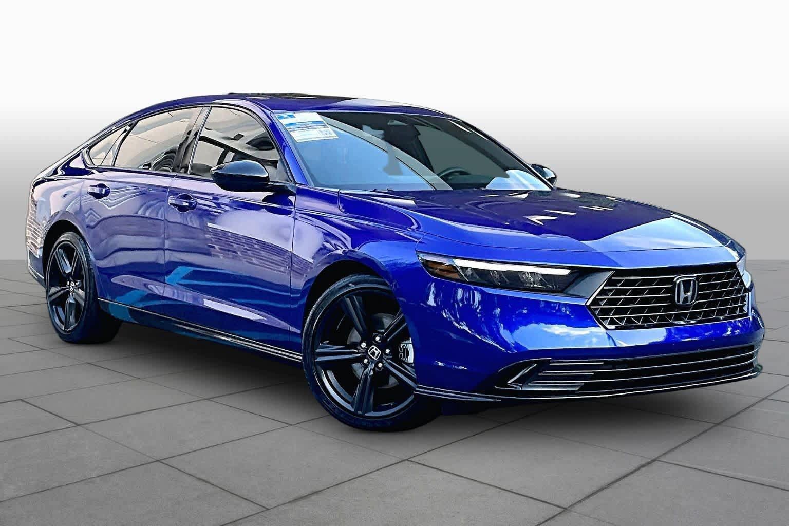 Used 2025 Honda Accord Sport image 3