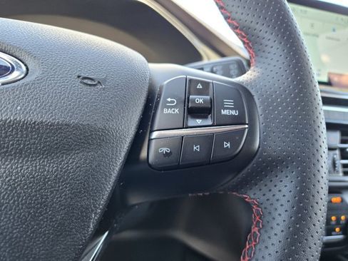 Certified 2025 Ford Escape ST-Line FWD image 17