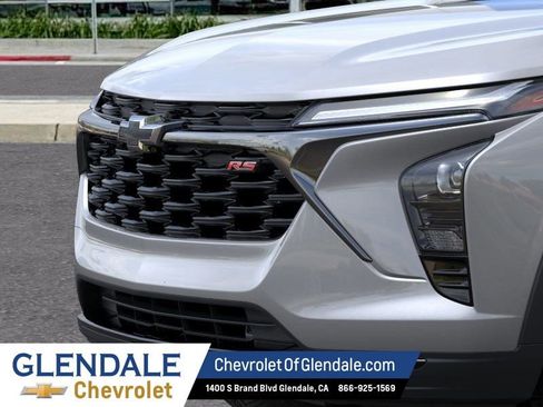 New 2026 Chevrolet Trax RS w/ Driver Confidence Package FWD image 4
