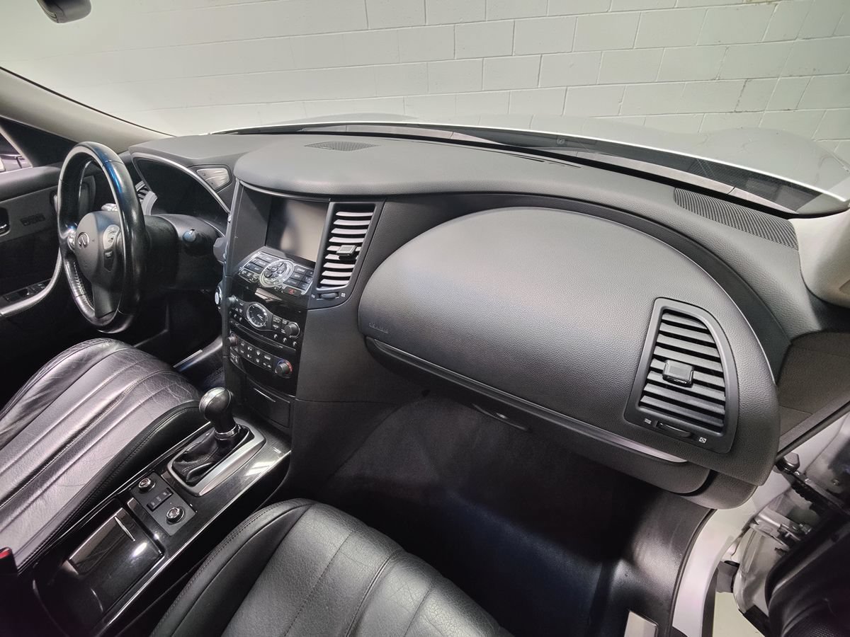 Used 2013 INFINITI FX37 AWD w/ Premium Pkg image 12