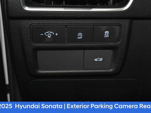 Certified 2025 Hyundai Sonata SE image 9