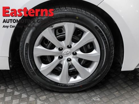 Used 2024 Toyota Corolla LE FWD image 30